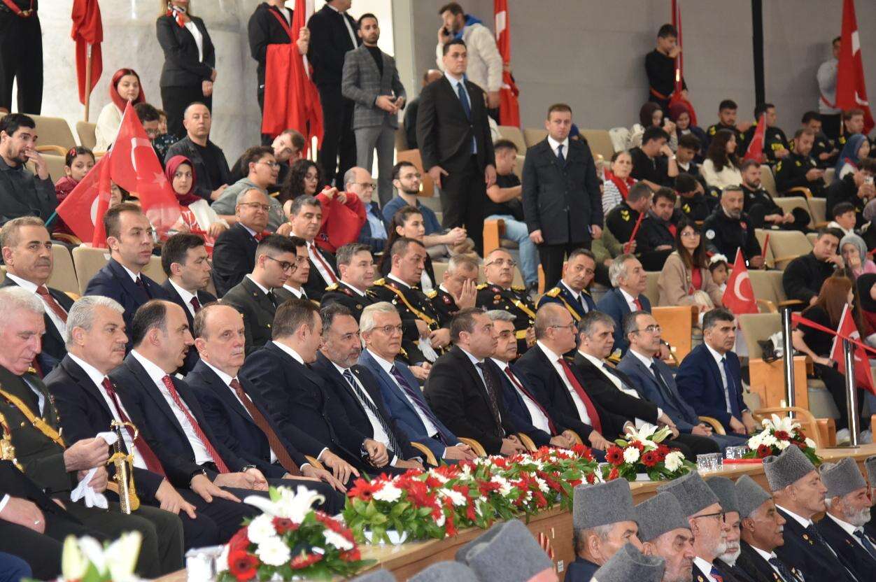 Konya'da Cumhuriyet'in 103. yılı coşkuyla kutlandı 14